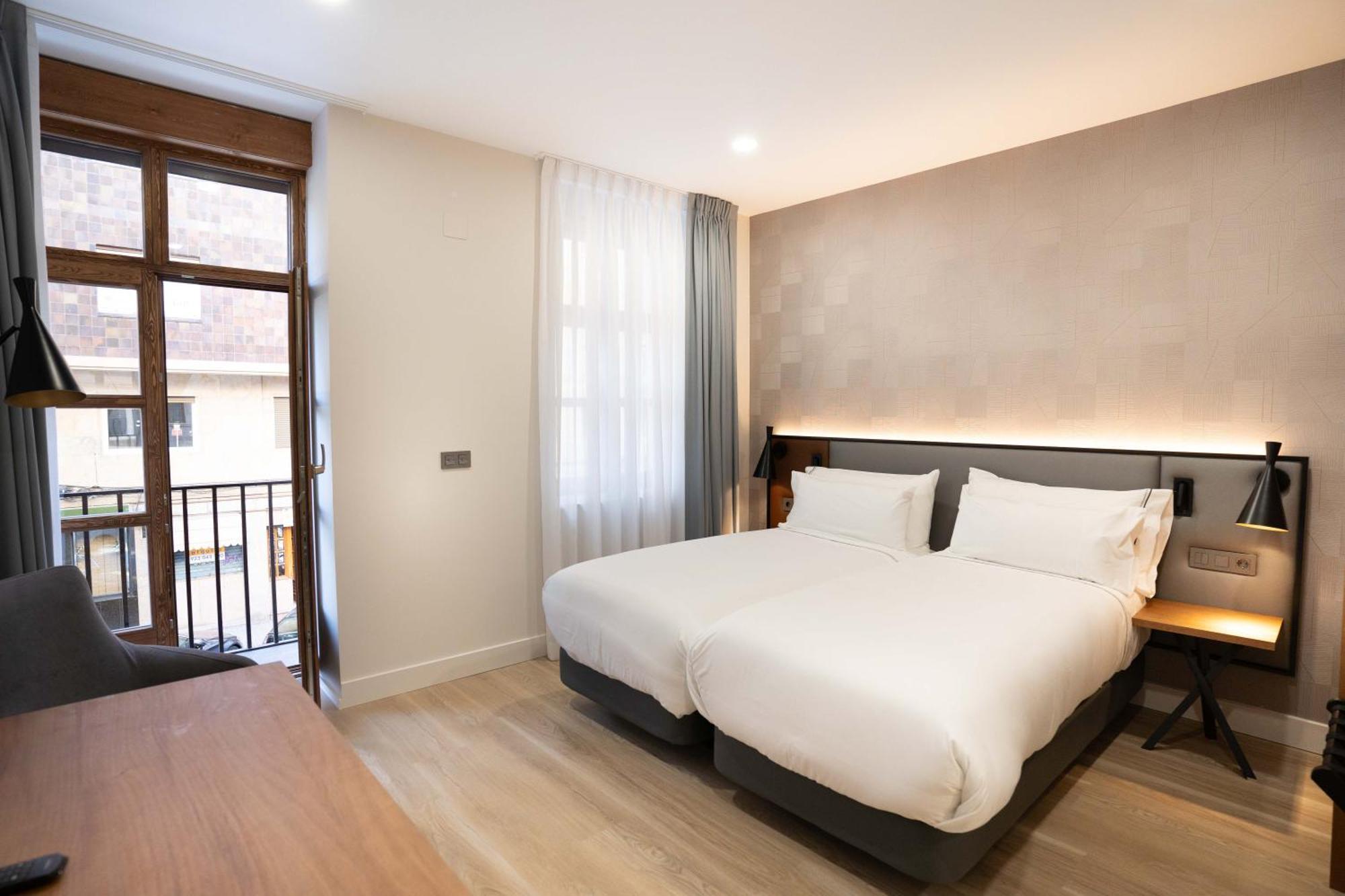 Prisma Suites 萨拉曼卡 外观 照片